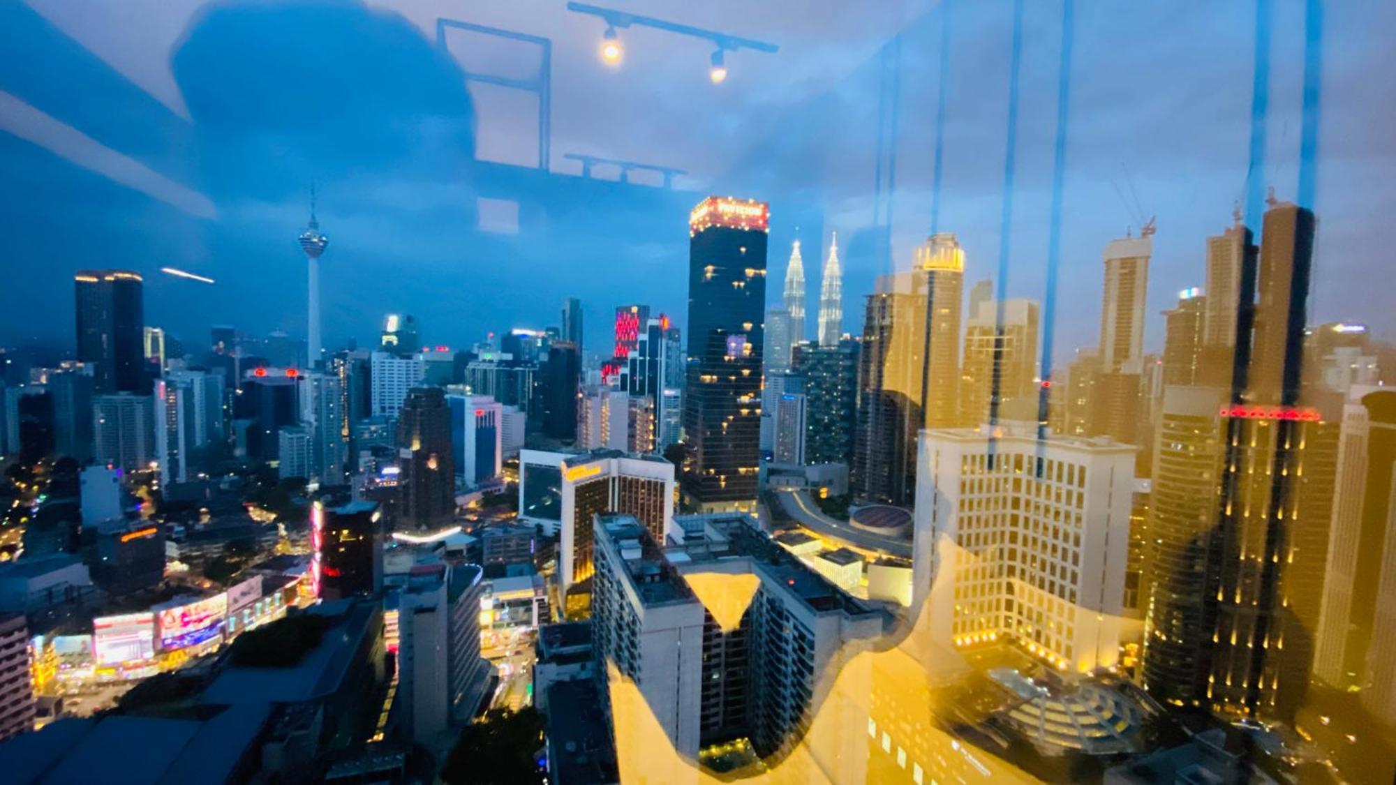 Axon Suites By Galaxy House Kuala Lumpur Exterior photo